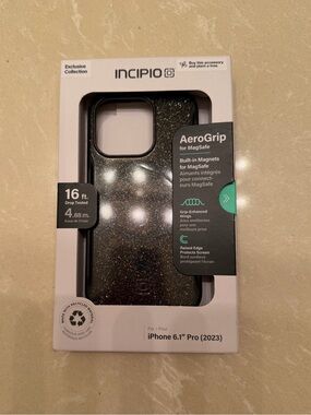 Incipio black glitter iphone 15 case